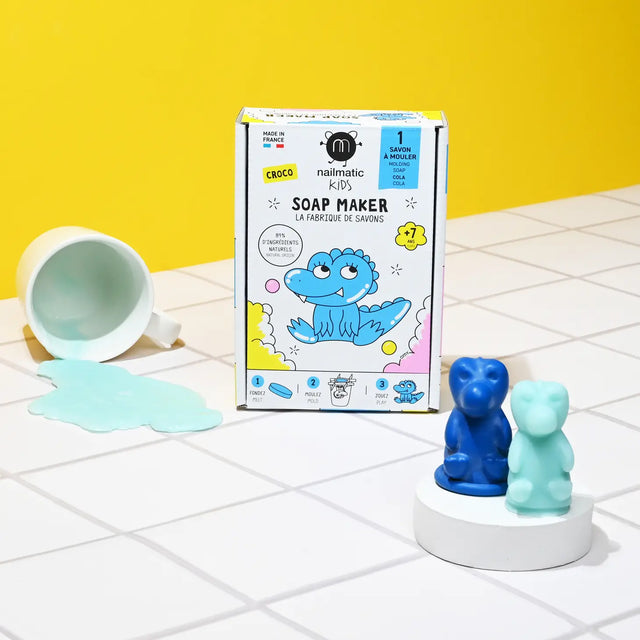 DIY Soap Maker Croco kit with natural latex molds and colorful soaps shaped like animals for kids aged 7 and over.