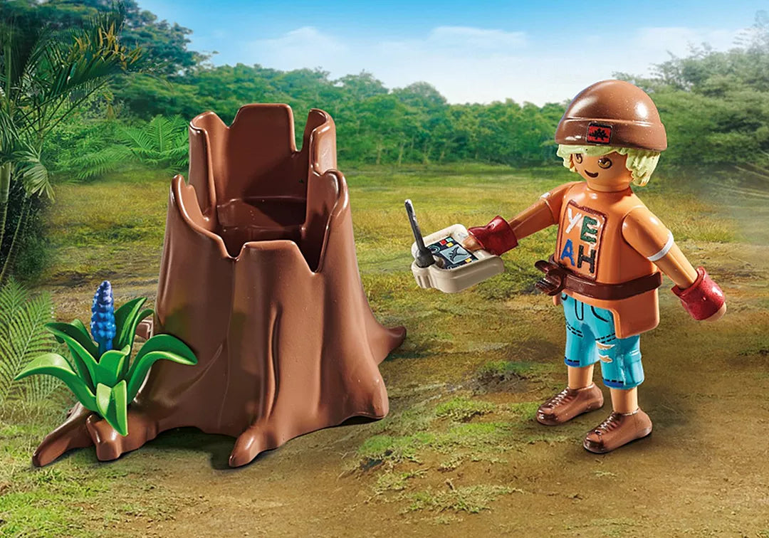 Dinos | Observatory for Dimorphodon with a dino researcher figure and tree stump observation station toy set.