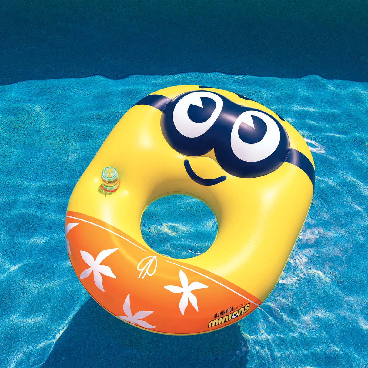 Pool Float | Minions Tropical Trunks