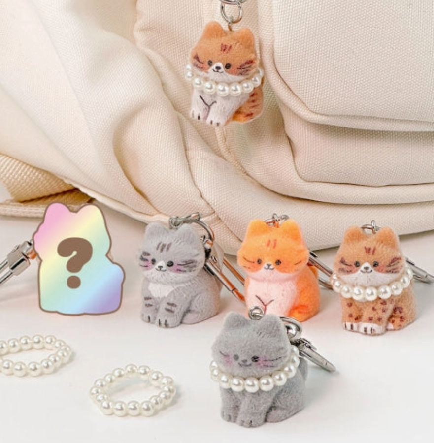 Fluffy Cat DIY Keychain Blind Box