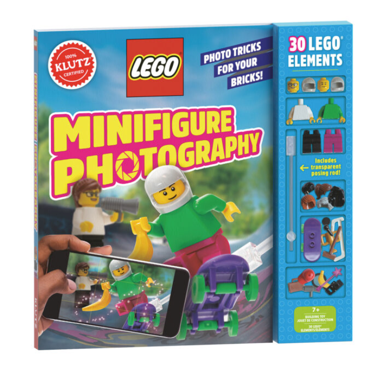 Lego Minifigure Photography kit with two minifigures, 30 LEGO elements, and photo tricks for creative shots.