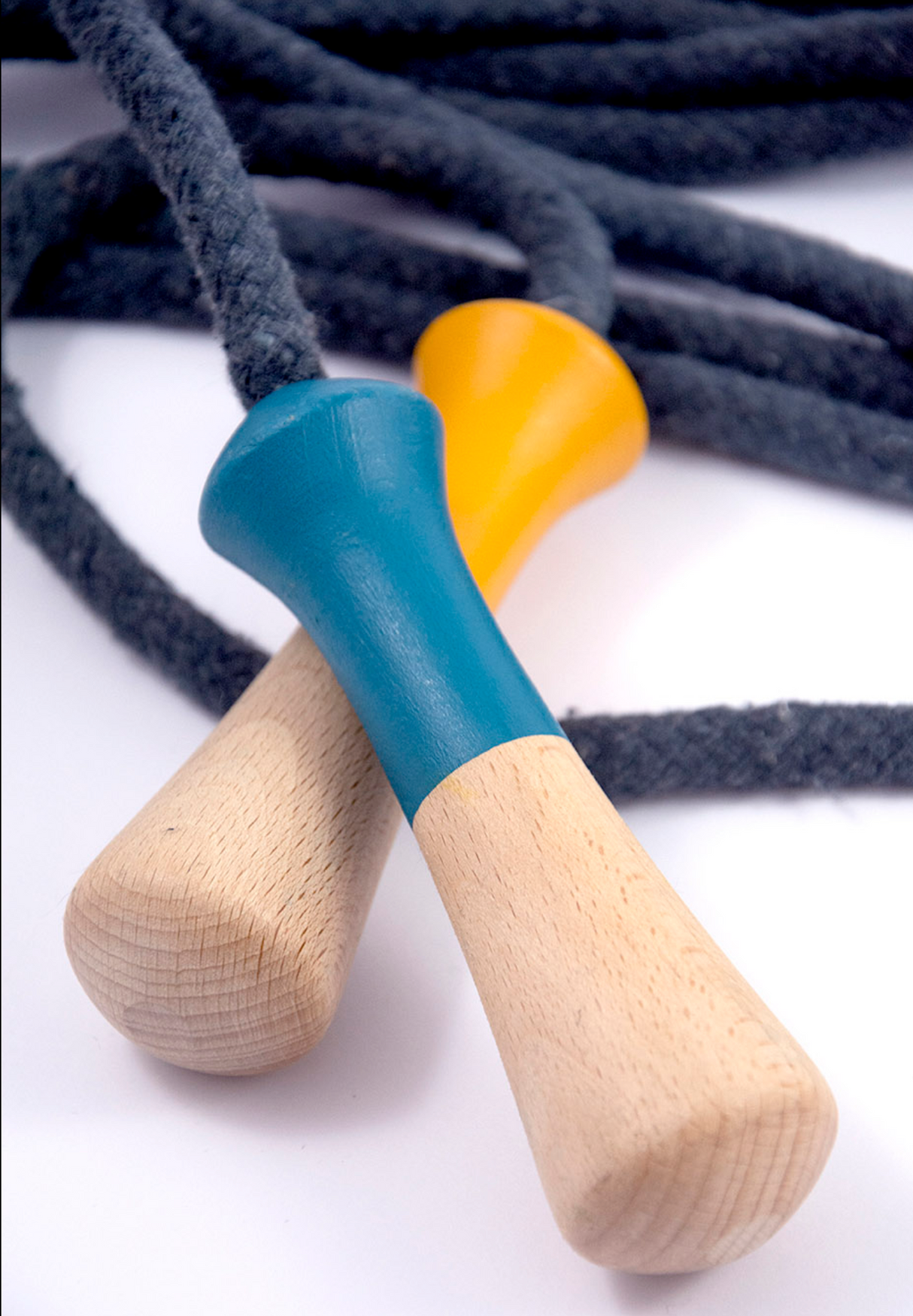 Jump Rope | Playground Blue & Yellow with 4.5m cotton rope and beech wood handles made in Barcelona.