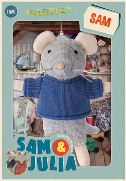 Sam & Julia | Sam plush mouse in blue sweater from The Mouse Mansion, perfect for imaginative play and adventures, 12 cm tall.