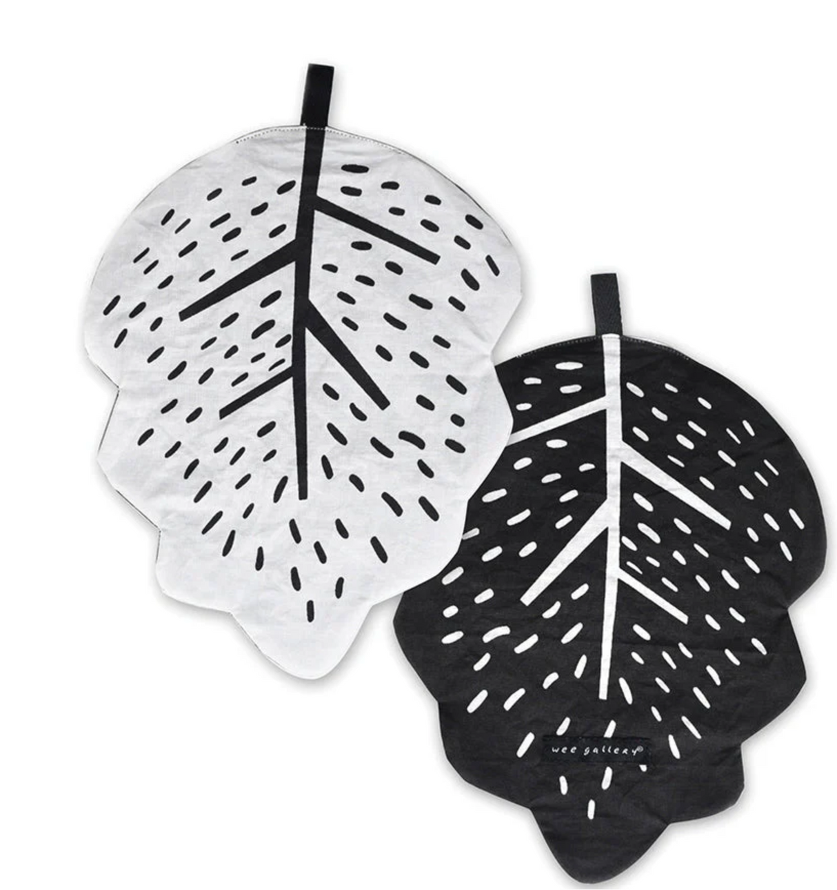 Organic Crinkle Toy | Leaf in black and white with high-contrast design and crinkle texture for baby sensory play.