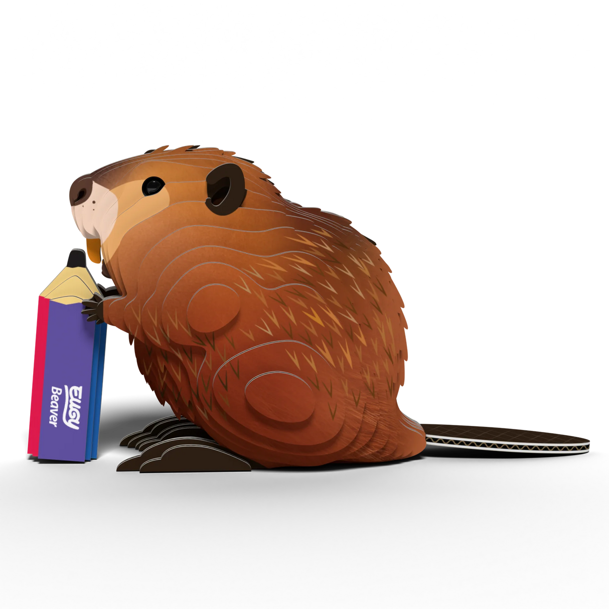 EUGY | Beaver 3D puzzle showing a stylized beaver holding a pencil, made from eco-friendly cardboard.