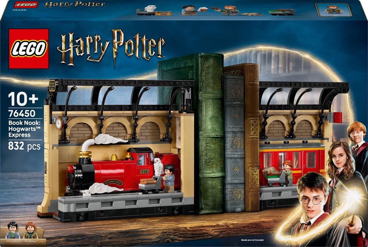 Harry Potter Book Nook: Hogwarts Express LEGO set with detailed train and Platform 9¾ book display for kids.