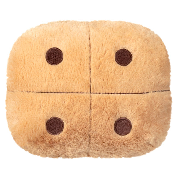 Soft and cuddly S'More Snackers plush in snack-size, perfect for all ages and on-the-go adventures.