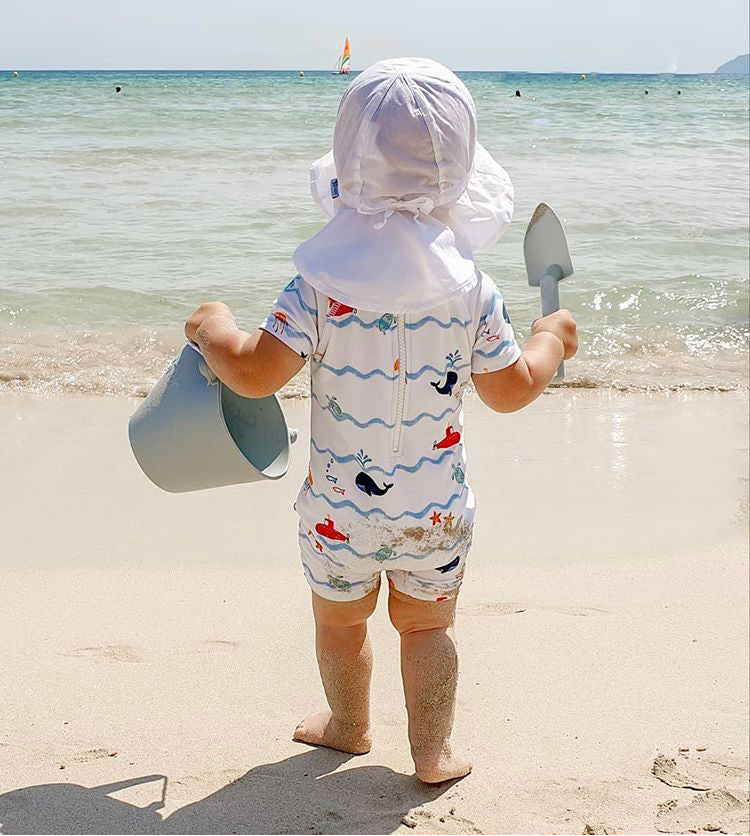 active | beach & pool