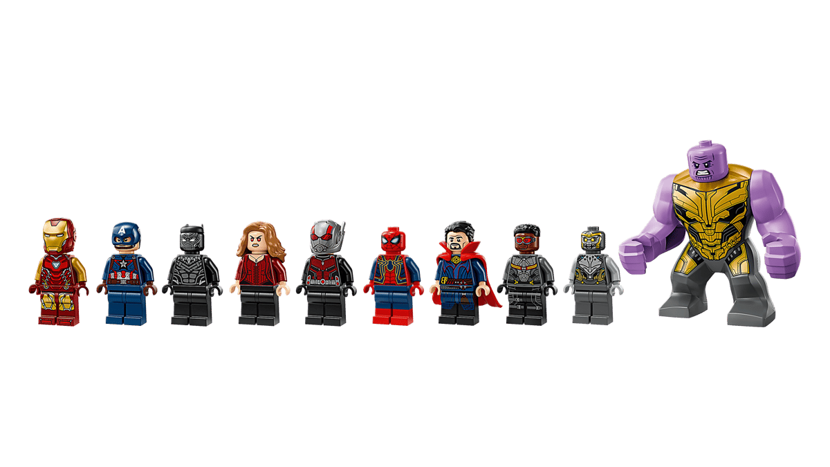 Super Heroes Marvel Avengers: Endgame Final Battle toy figure lineup with Avengers characters and Thanos