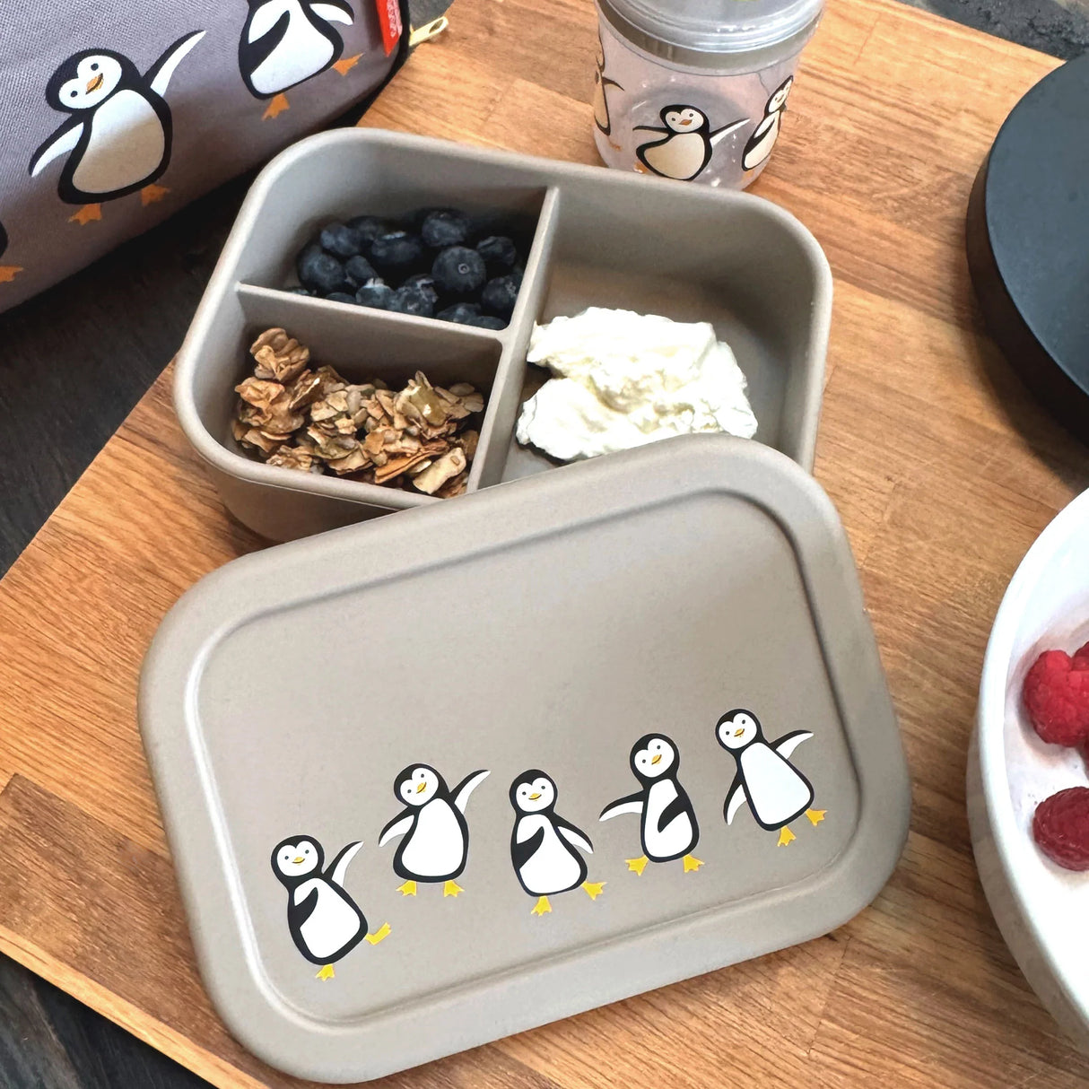 Fresh & Messy Bento Box | Penguin