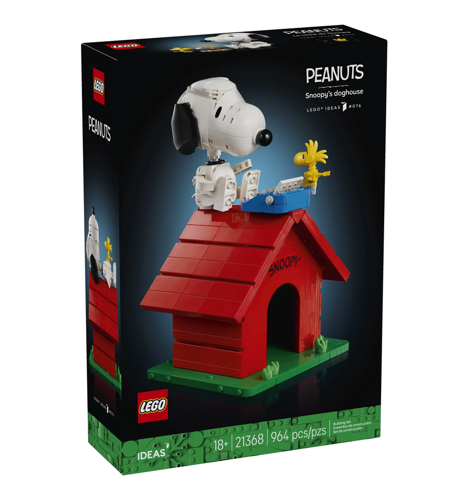 Ideas Peanuts: Snoopy's Doghouse building set box featuring a red doghouse with Snoopy and Woodstock figures