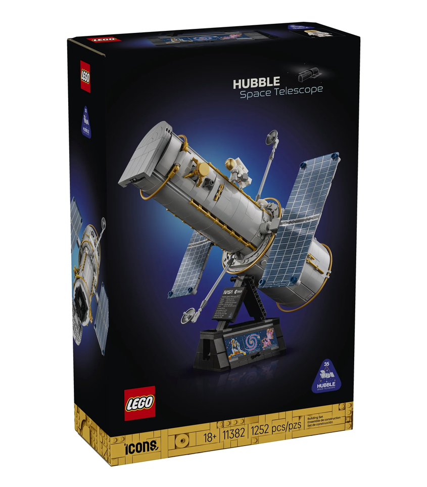 Icons Hubble Space Telescope set box featuring a detailed space telescope model