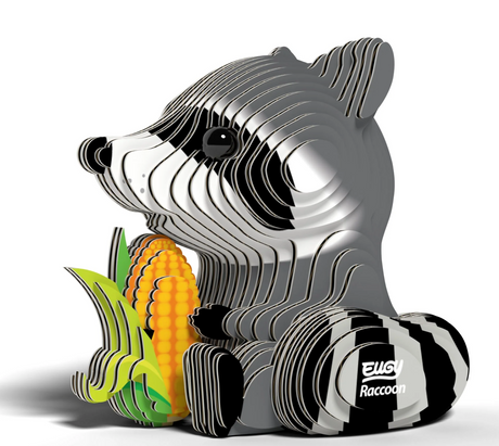 EUGY | Raccoon 3D puzzle made of eco-friendly cardboard, showing a layered raccoon holding corn, fun and quick to assemble.