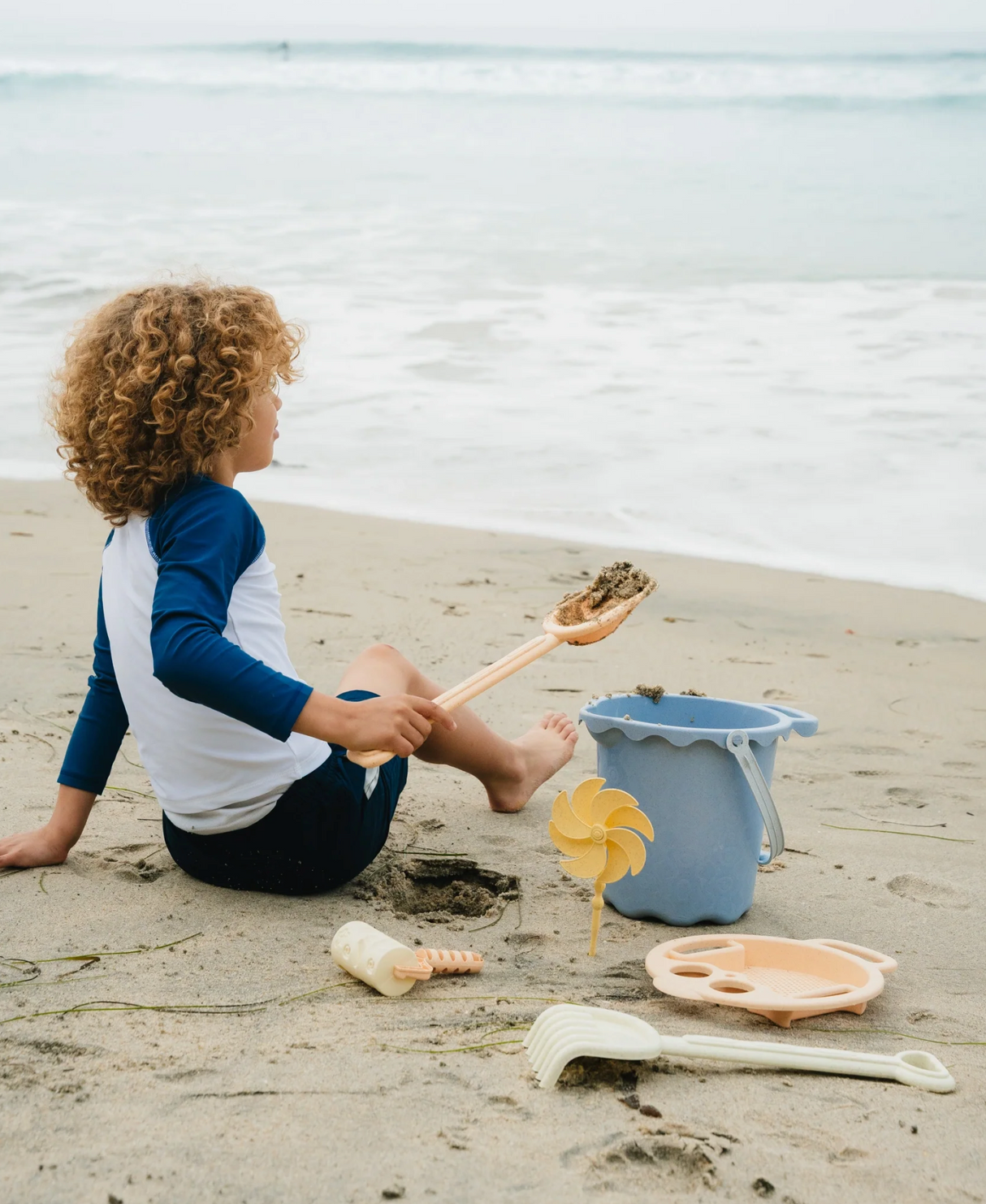 Sand Toy Bucket Set