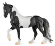 Battlefield Angel HP Fresian Sporthorse black and white horse figurine