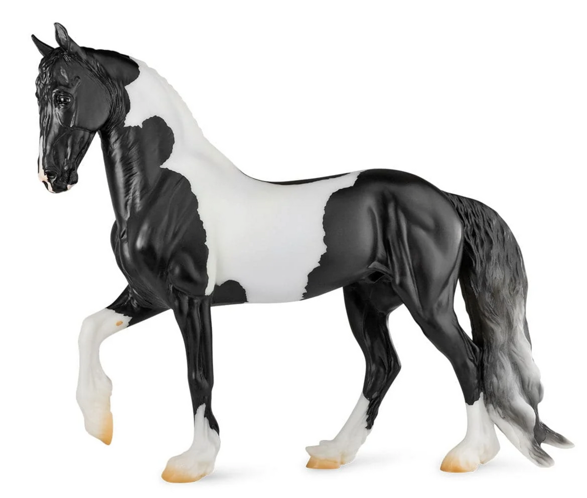 Battlefield Angel HP Fresian Sporthorse black and white horse figurine