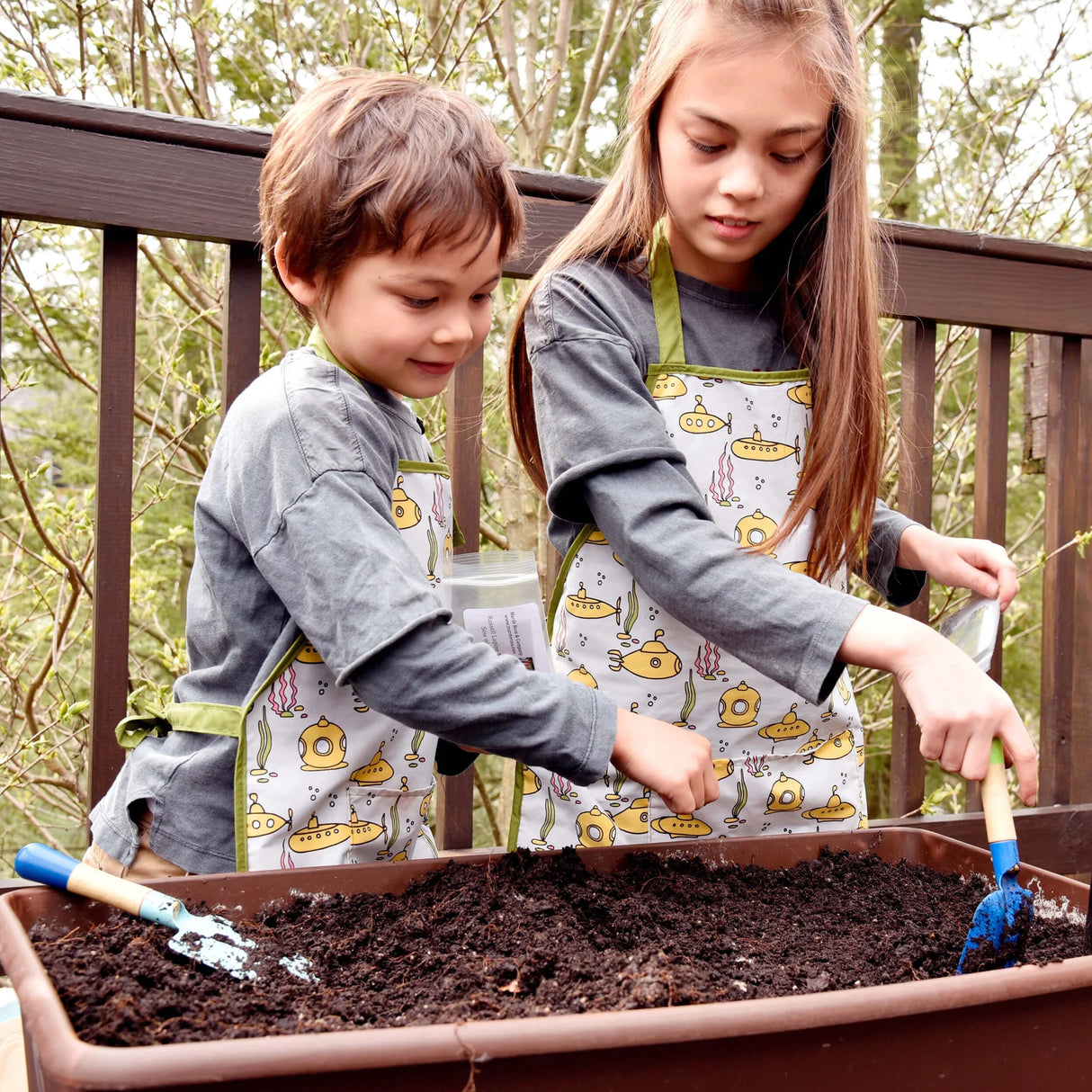 Little Helper Apron | Submarines Medium