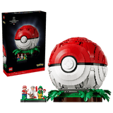 Pokemon Iconic Trainer Moments Poke Ball with trainer figures and display stand