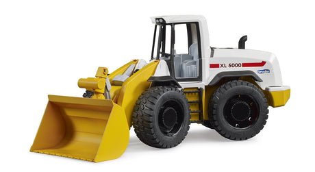 Roadmax | Wheel Loader toy with yellow bucket, large tread tires, articulated steering, and BRUDER design for children aged 2+ years.
