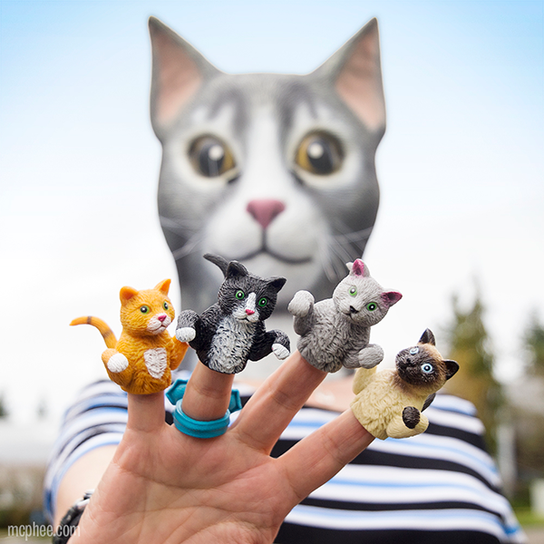 Finger Cat Treehouse Toys