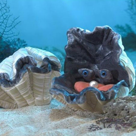 Giant Clam Puppet
